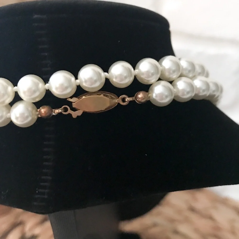 Vintage Faux Pearl Necklace​​​​​​​​​​